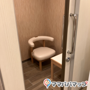 ビナウォーク　5番館(1F)の授乳室・オムツ替え台情報 画像3