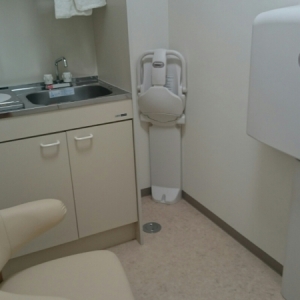 大阪府豊中警察署(1F)の授乳室・おむつ替え台の写真(1枚目)