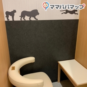 ヨドバシカメラ梅田(5階)の授乳室・オムツ替え台情報 画像23