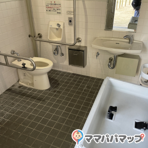 小松原公園のオムツ替え台情報 画像2