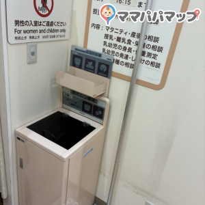 アリオ八尾　赤ちゃん休憩室(3F)の授乳室・オムツ替え台情報 画像4