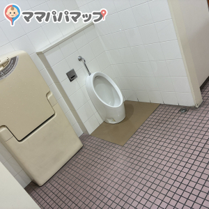 ニトリ 大久保インター店の授乳室・おむつ替え台の写真(3枚目)