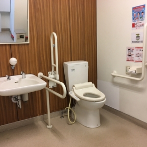 コジマ×ビックカメラ江戸川店(1F)の授乳室・おむつ替え台の写真(1枚目)
