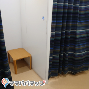 板橋区役所(1F)の授乳室・おむつ替え台の写真(3枚目)