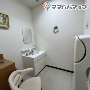 大阪府西堺警察署の授乳室・おむつ替え台の写真(1枚目)