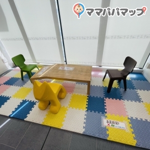 1階図書館スペース