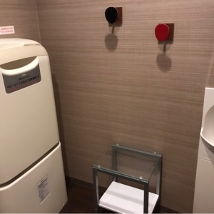 えみた歯科・矯正歯科(1F)の授乳室・おむつ替え台の写真(1枚目)