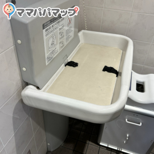 ハローデイ 井尻店(2F)のオムツ替え台情報 画像4