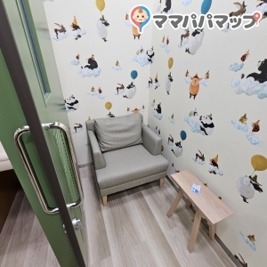 小山ゆうえんハーベストウォーク(1F)の授乳室・オムツ替え台情報 画像3
