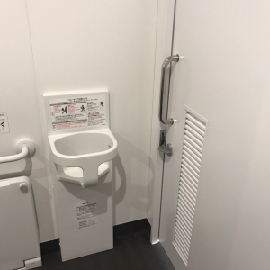 片瀬江ノ島駅(1F)のオムツ替え台情報 画像8