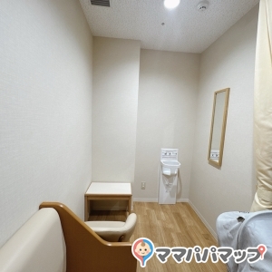 平塚橋すきっぷひろば(1F)の授乳室・オムツ替え台情報 画像2