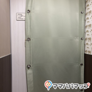 イオンモール名古屋茶屋(1F イオンペット側のトイレ)の授乳室・オムツ替え台情報 画像2