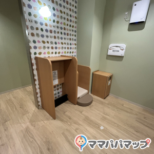 三井アウトレットパーク 岡崎(1F)の授乳室・オムツ替え台情報 画像13
