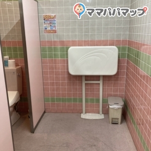 ベビーベッドあり　クッションなし