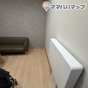 もちだんご村 もち吉工場直売所の授乳室・オムツ替え台情報 画像1
