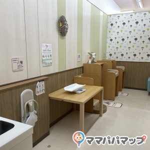 フジグラン宇部(2F)の授乳室・オムツ替え台情報 画像1