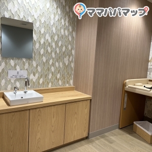 アルパーク　西棟(2F)の授乳室・オムツ替え台情報 画像4