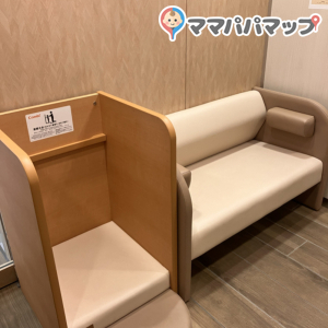 ビナウォーク　5番館(1F)の授乳室・オムツ替え台情報 画像1