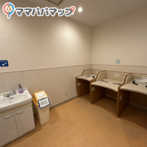 トイザらス函館店の授乳室・オムツ替え台情報 画像3