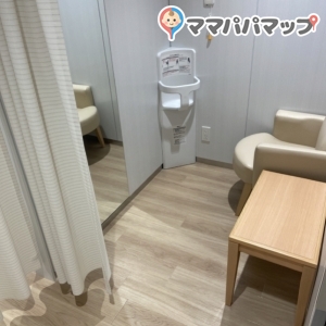 パシフィコ横浜ノース(1F)の授乳室・オムツ替え台情報 画像2