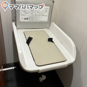 横堤駅（改札内）のオムツ替え台情報 画像2