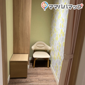 エブリイ 津高店(2F)の授乳室・オムツ替え台情報 画像3