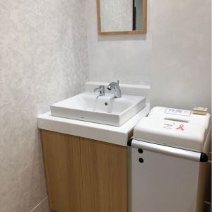 手洗いとおむつ用ゴミ箱です（2019.4.28撮影）