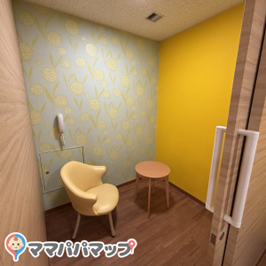 ウェスティン都ホテル京都(2F)の授乳室・おむつ替え台の写真(3枚目)