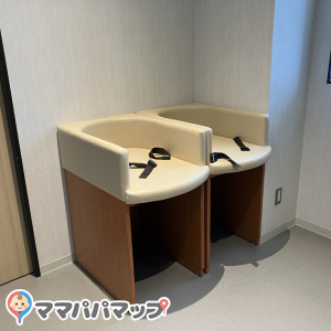 馬事公苑メインオフィス(1F)の授乳室・おむつ替え台の写真(2枚目)