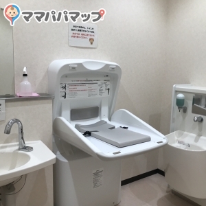 袋井市総合健康センター／袋井保健センター(2F)のオムツ替え台情報 画像1