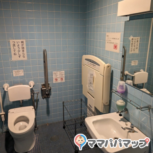 ユニバーサルトイレ