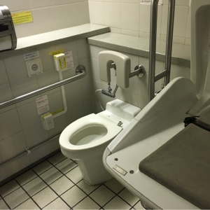 多目的トイレ