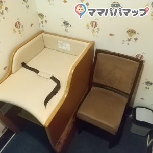 オリエンタルホテル 東京ベイ(2F グランサンク横)の授乳室・おむつ替え台の写真(3枚目)