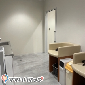 ロマンスカー ミュージアム(2F)の授乳室・オムツ替え台情報 画像3