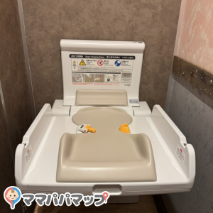 コナズ珈琲八千代緑が丘のオムツ替え台情報 画像8