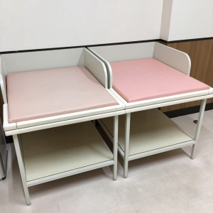 オムツ交換台