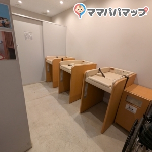 四季の郷公園自然観察の森ネイチャーセンターの授乳室・オムツ替え台情報 画像3