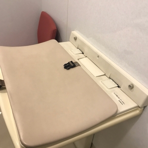 小金井市立図書館 本館(2F)の授乳室・オムツ替え台情報 画像3