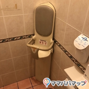 サイゼリア　北浦和店(2F)の授乳室・おむつ替え台の写真(6枚目)
