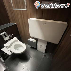 東急プラザ 表参道原宿(4F)のオムツ替え台情報 画像1
