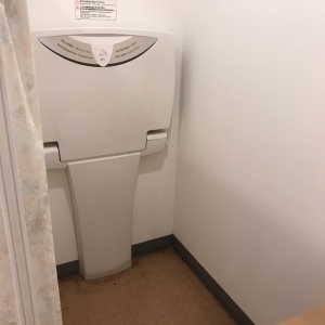 いとく　平賀店(1F)のオムツ替え台情報 画像2