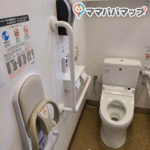 スーパーマーケットバロー袋井店(1F)のオムツ替え台情報 画像1