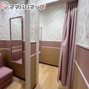 ミスターマックス町田多摩境店(1F)の授乳室・おむつ替え台の写真(9枚目)
