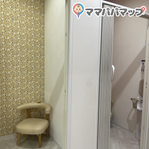 鳥栖プレミアムアウトレット　ウェッジウッド横の授乳室・オムツ替え台情報 画像9