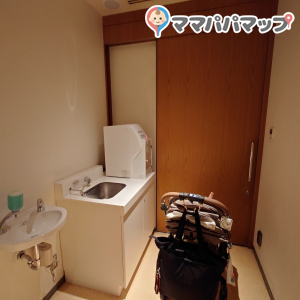 コレド室町2(地下1階)の授乳室・オムツ替え台情報 画像2