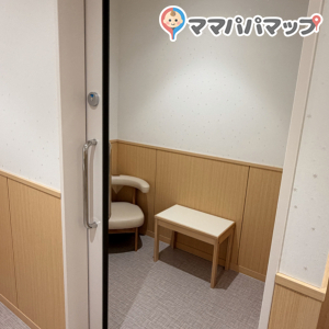 佐野サービスエリア 上り(1F)の授乳室・オムツ替え台情報 画像2