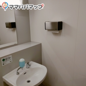 IKEA新三郷(1F)の授乳室・オムツ替え台情報 画像1