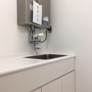 名古屋第一赤十字病院(3Fの小児科前 ・  ﾊﾞｰｽｾﾝﾀｰ)の授乳室・オムツ替え台情報 画像4