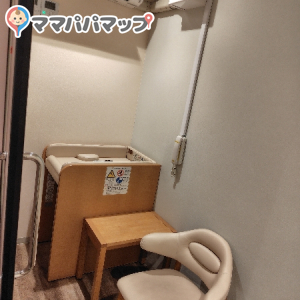 三鷹駅（改札内）(4F)の授乳室・おむつ替え台の写真(2枚目)