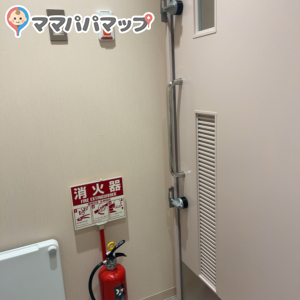 個室の授乳室には鍵が二つあるので、上の子と入る時でも安心できます